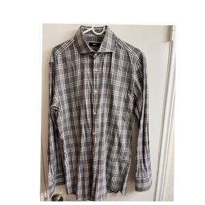 Hugo boss slim fit shirt for men  15 1/2 - 32/33 SZ M